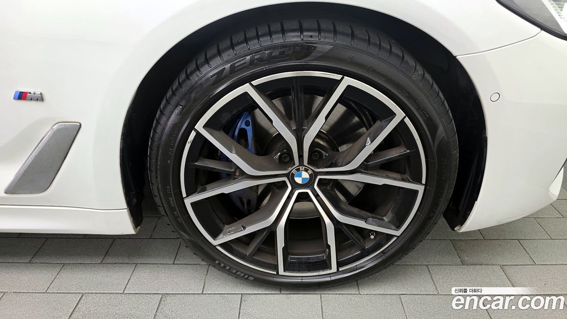 BMW 5-Series 530i M Sport Package, 2023