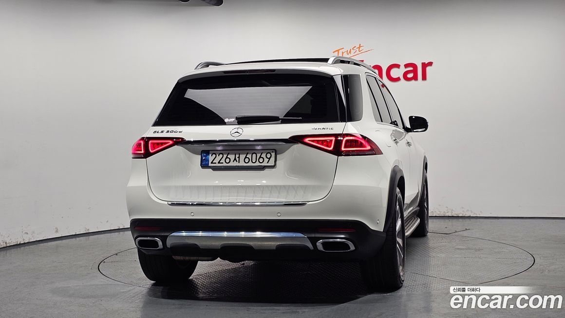 Mercedes-Benz GLE-Class GLE300d 4MATIC, 2022