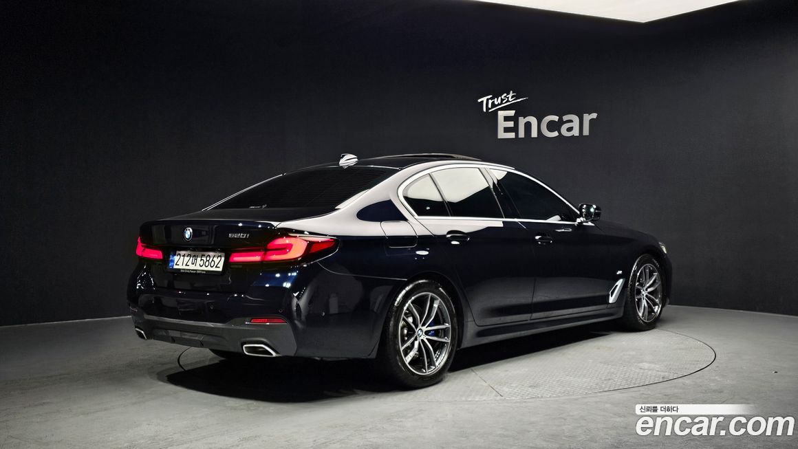 BMW 5-Series 520i M Sport, 2023