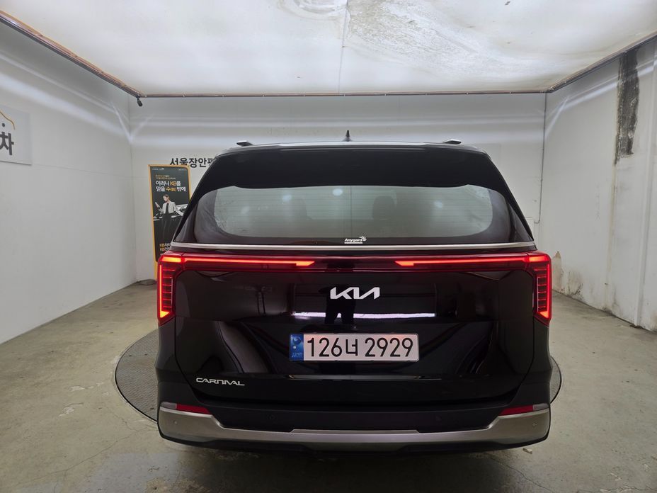 Kia Carnival 9-Seater Noblesse, 2024