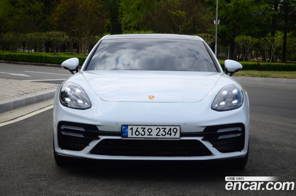 Porsche Panamera 4.0 GTS, 2021