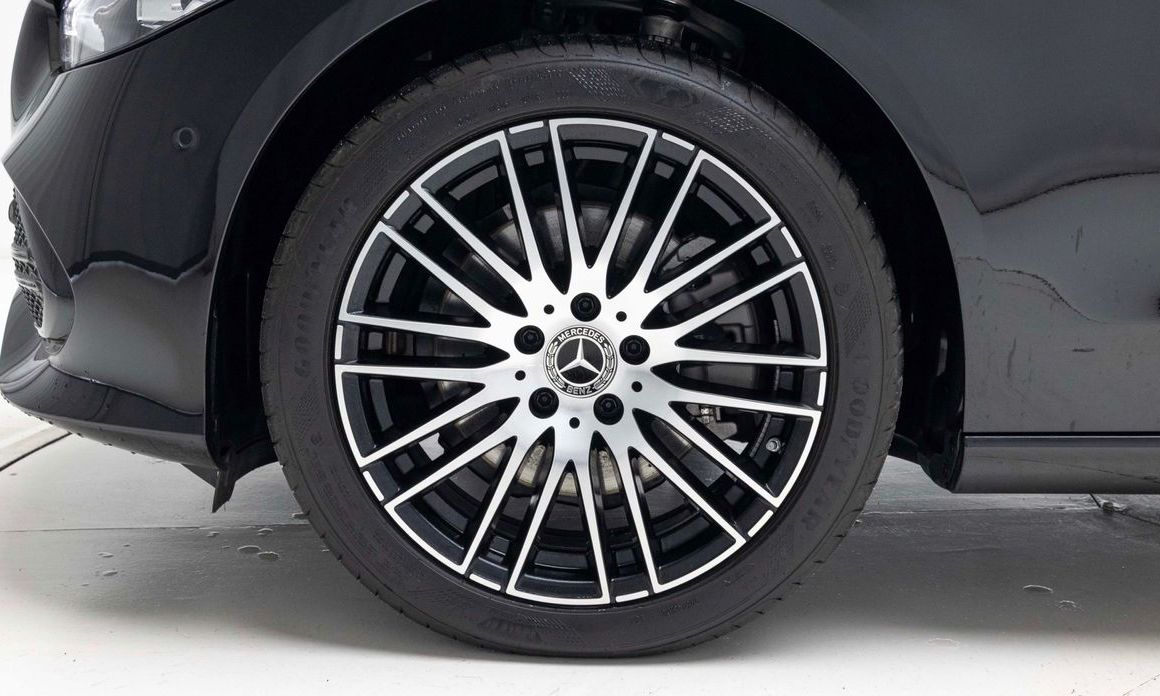 Mercedes-Benz C-Class C200 Avantgarde, 2025