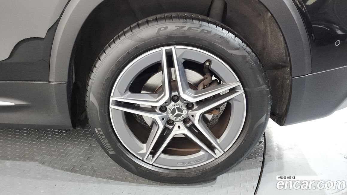 Mercedes-Benz GLB-Class GLB250 4MATIC, 2023