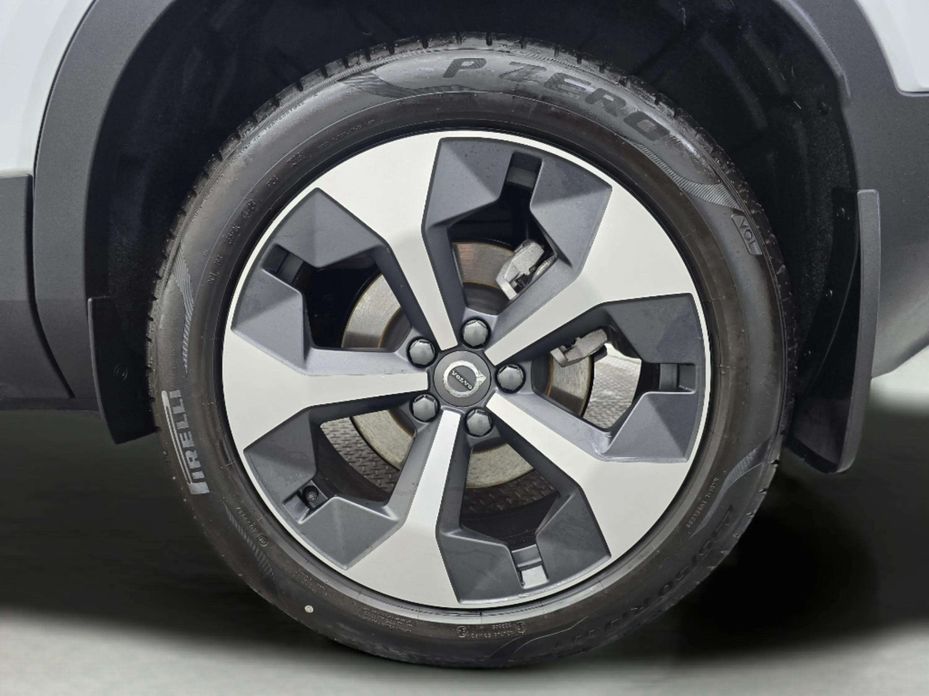 Volvo XC40 B4 Ultra Bright, 2025