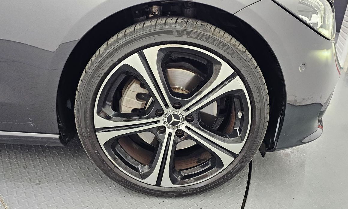 Mercedes-Benz C-Class C300 4MATIC Avantgarde, 2023