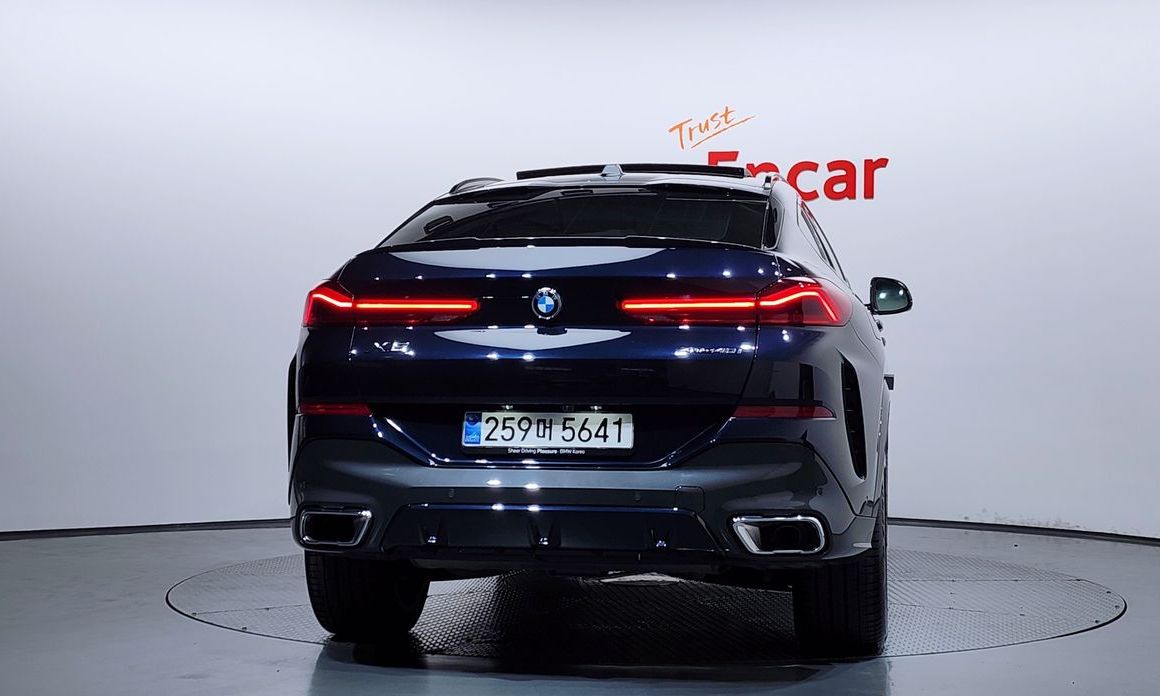 BMW X6 xDrive40i M Sport, 2025