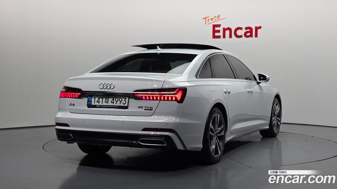 Audi A6 45 TFSI Quattro Premium, 2022