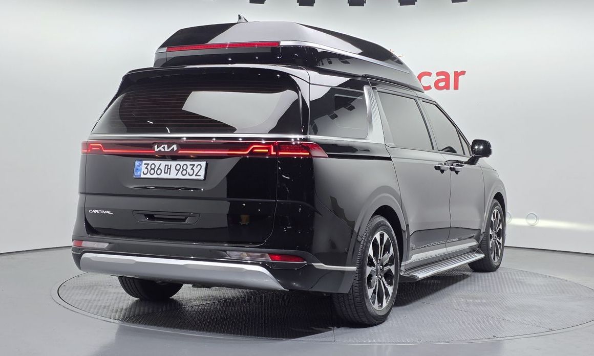 Kia Carnival 7-Seater Hi-Limousine, 2022