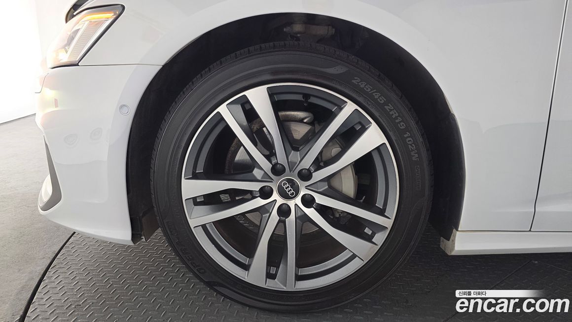 Audi A6 40 TDI Premium, 2021