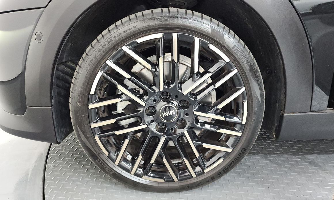 Mini Cooper 5 Door Favoured, 2025