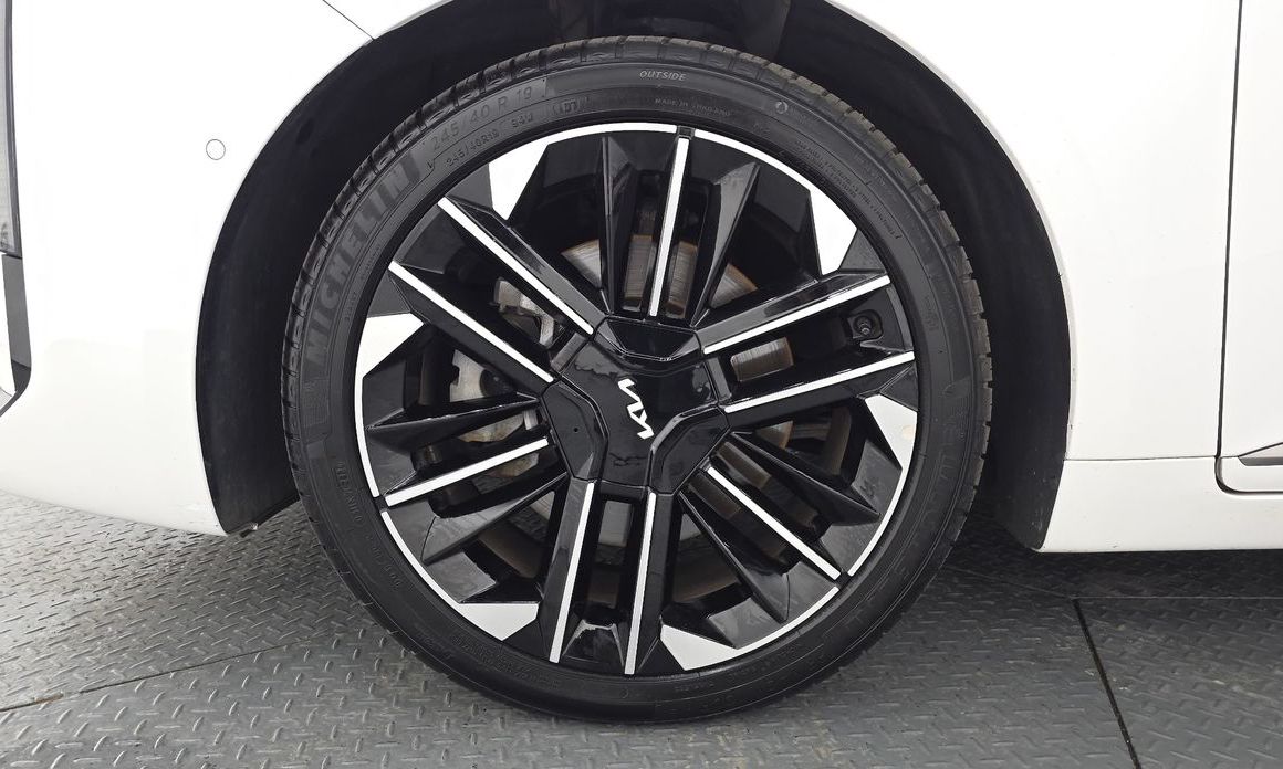 Kia K8 2.5 Gasoline 2WD, 2025