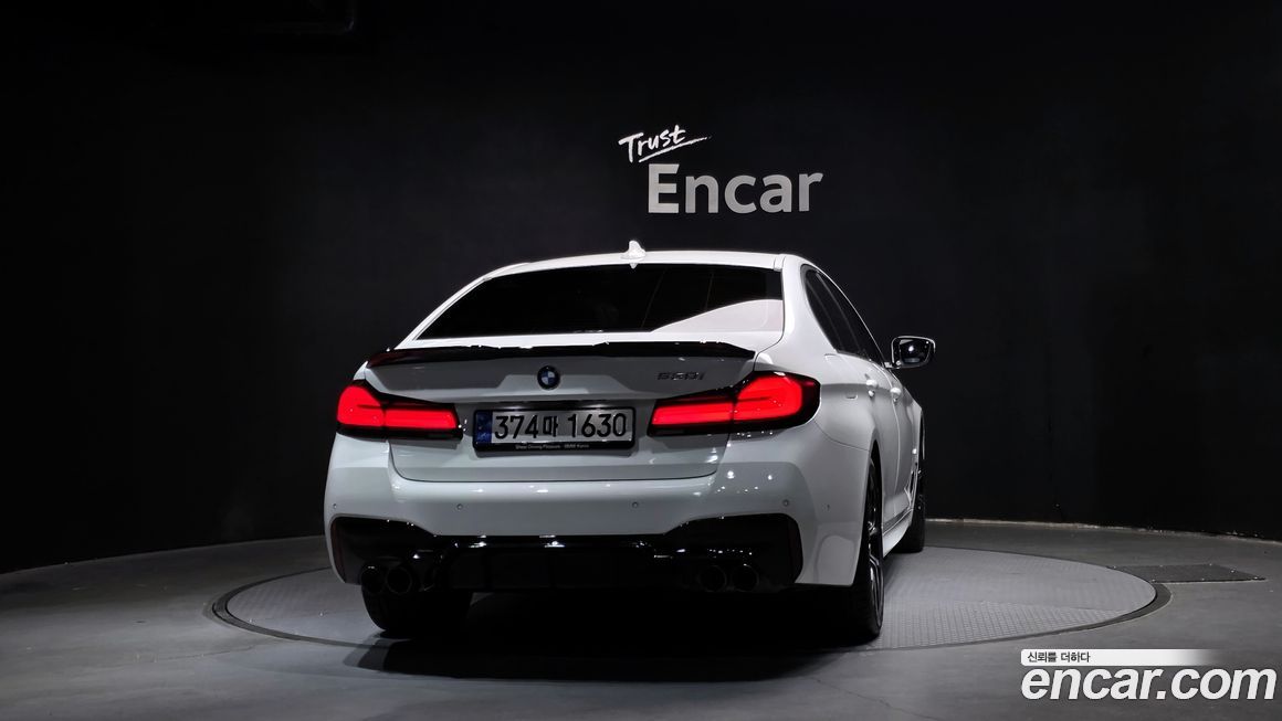 BMW 5-Series 530i M Sport Package, 2022