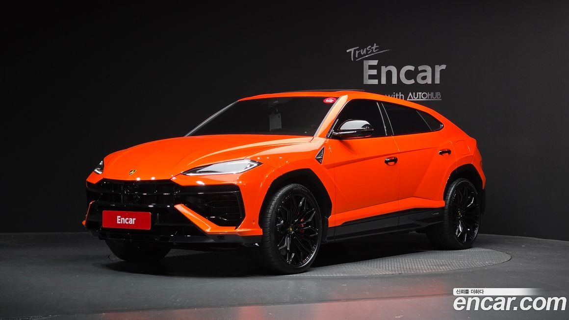 Lamborghini Urus 4.0 V8 SE, 2025