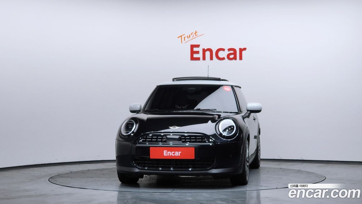 Mini Cooper Classic, 2025