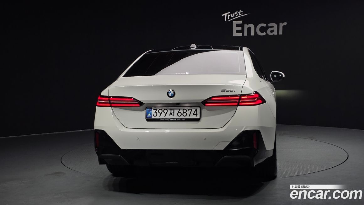 BMW 5-Series 520i M Sport, 2025