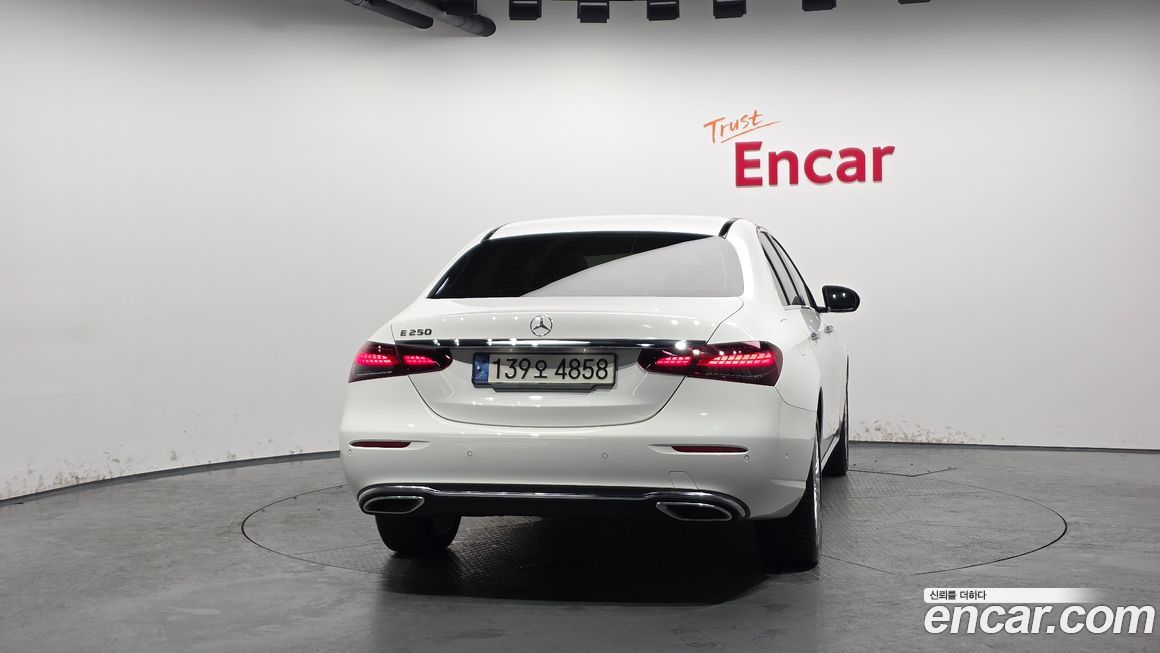 Mercedes-Benz E-Class E250 Exclusive, 2022