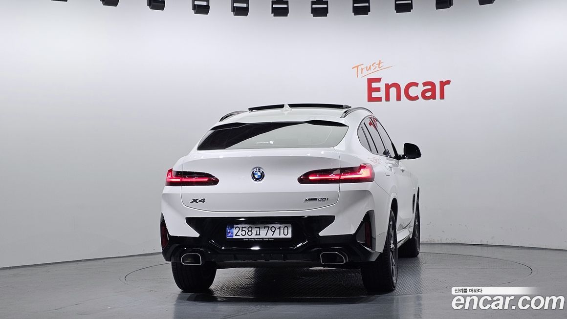BMW X4 xDrive20i M Sport, 2023