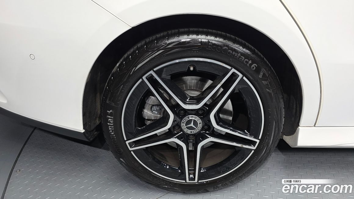 Mercedes-Benz CLA-Class CLA250 4MATIC, 2023