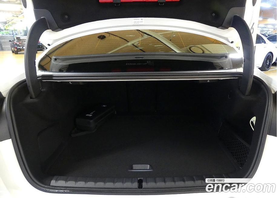 BMW 2-Series 220i Sport, 2024