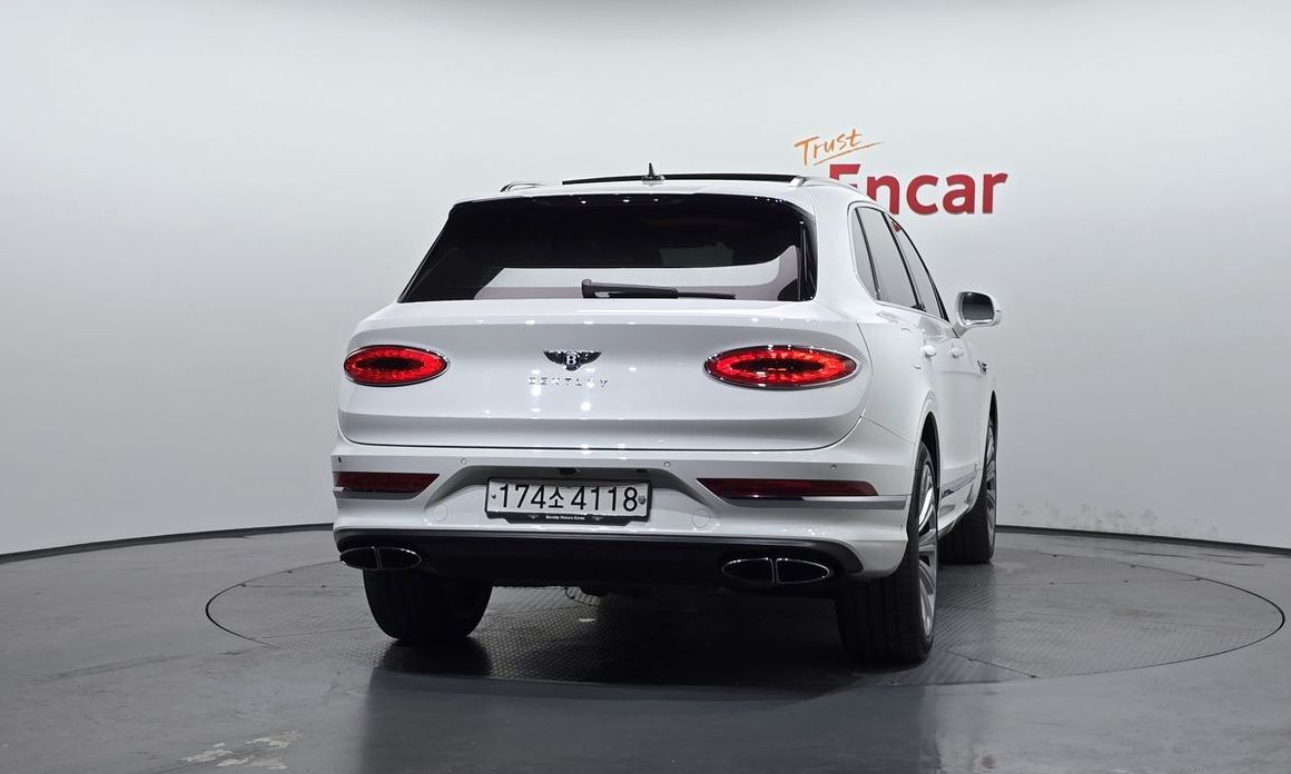 Bentley Bentayga 4.0 V8, 2022