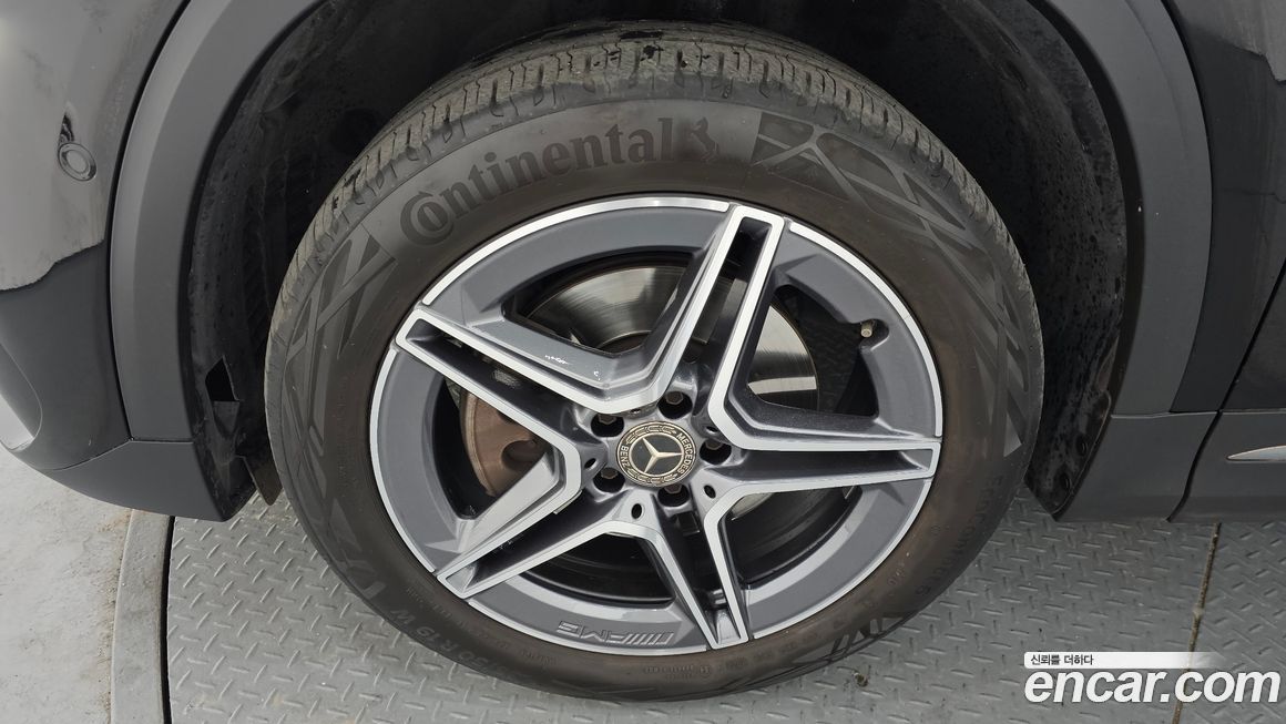 Mercedes-Benz GLA-Class GLA250 4MATIC, 2023