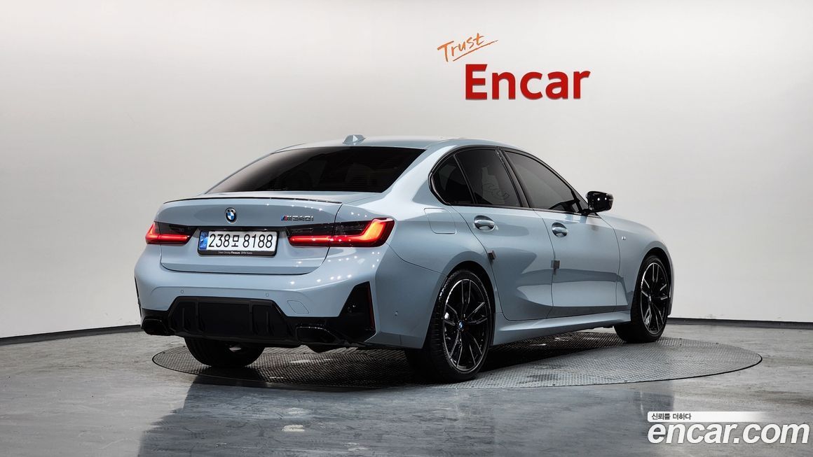 BMW 3-Series M340i Pro, 2025