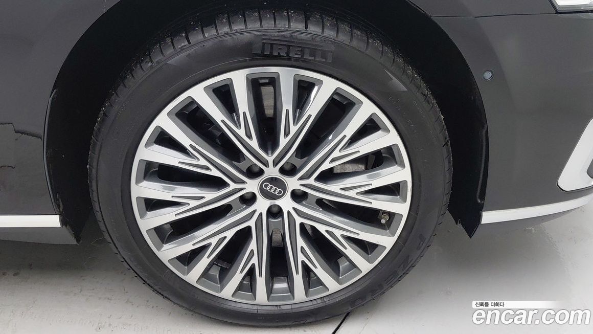 Audi A8 60 TFSI Quattro LWB, 2021