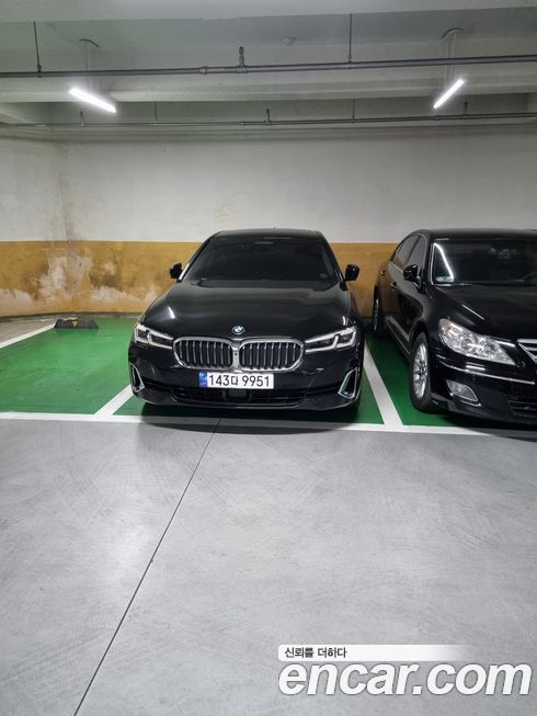 BMW 5-Series 530i xDrive Luxury, 2023