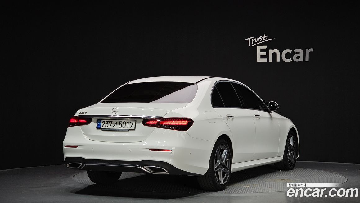 Mercedes-Benz E-Class E250 AMG Line, 2023