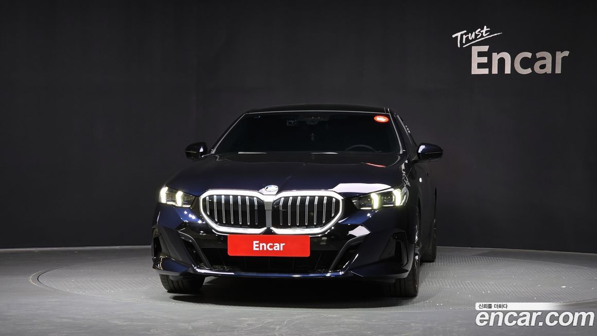 BMW 5-Series 530i xDrive M Sport, 2024