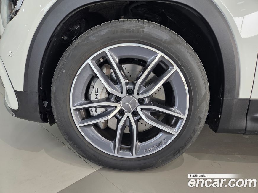 Mercedes-Benz GLB-Class AMG GLB35 4MATIC, 2025