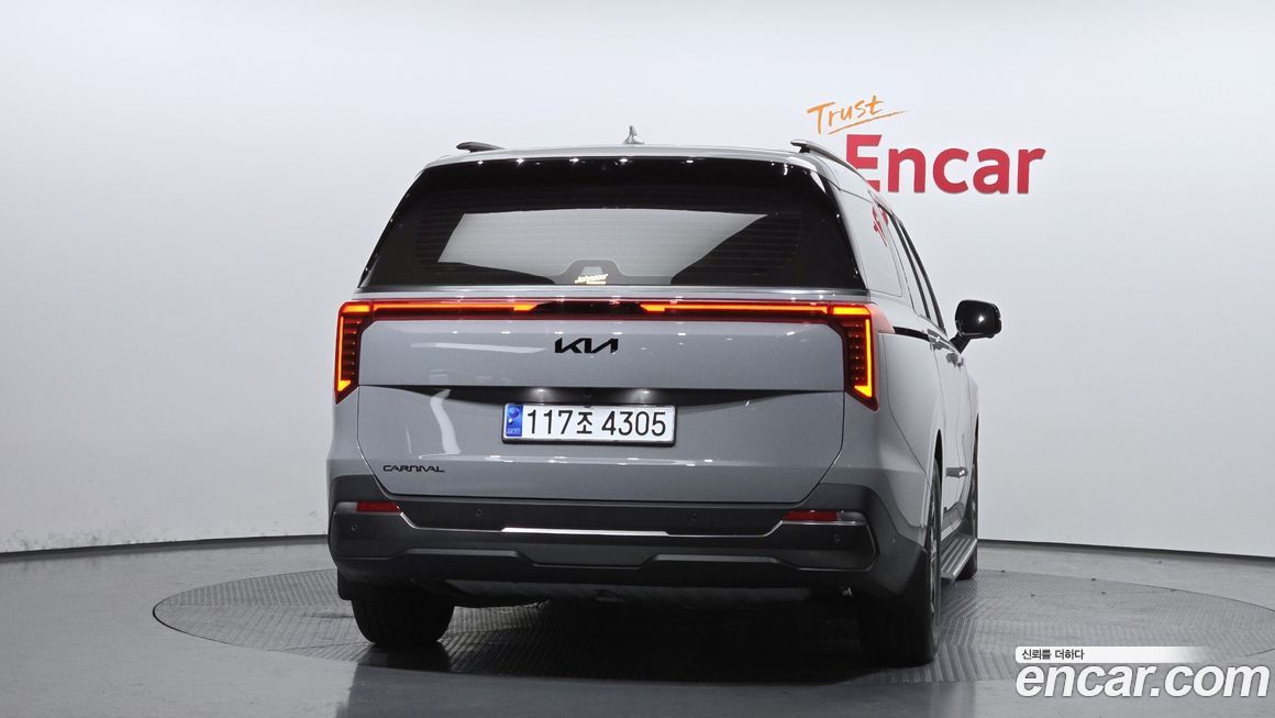 Kia Carnival 7-Seater Gravity, 2025