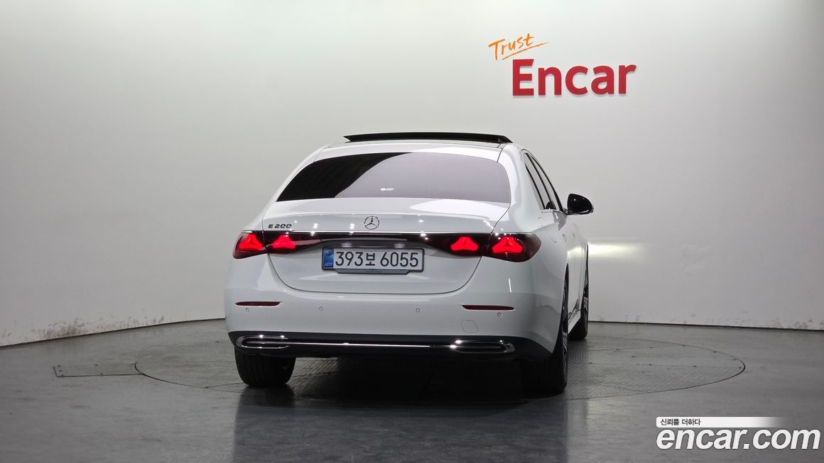 Mercedes-Benz E-Class E200 Avantgarde, 2025