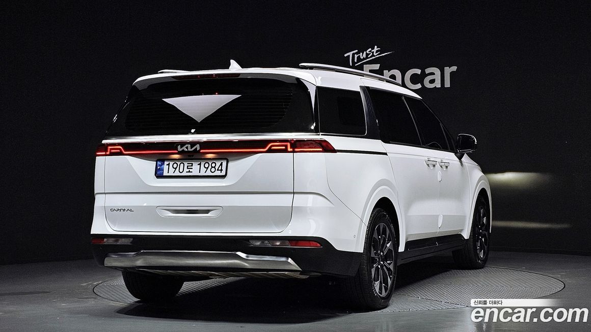 Kia Carnival 9-Seater Noblesse, 2023