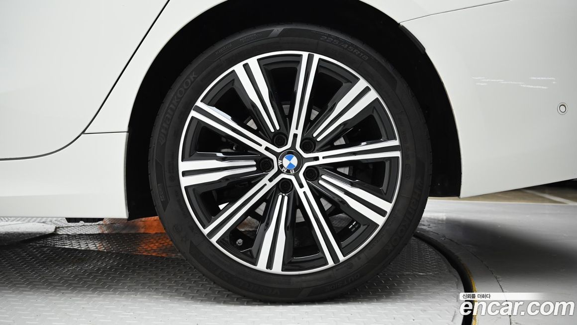 BMW 3-Series 320d Touring, 2025