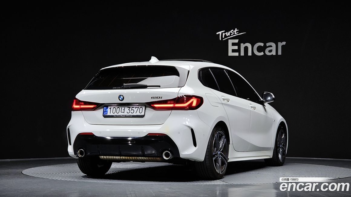 BMW 1-Series 120i M Sports, 2024