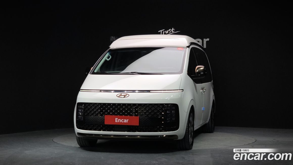Hyundai Staria 2WD Camping Car, 2024