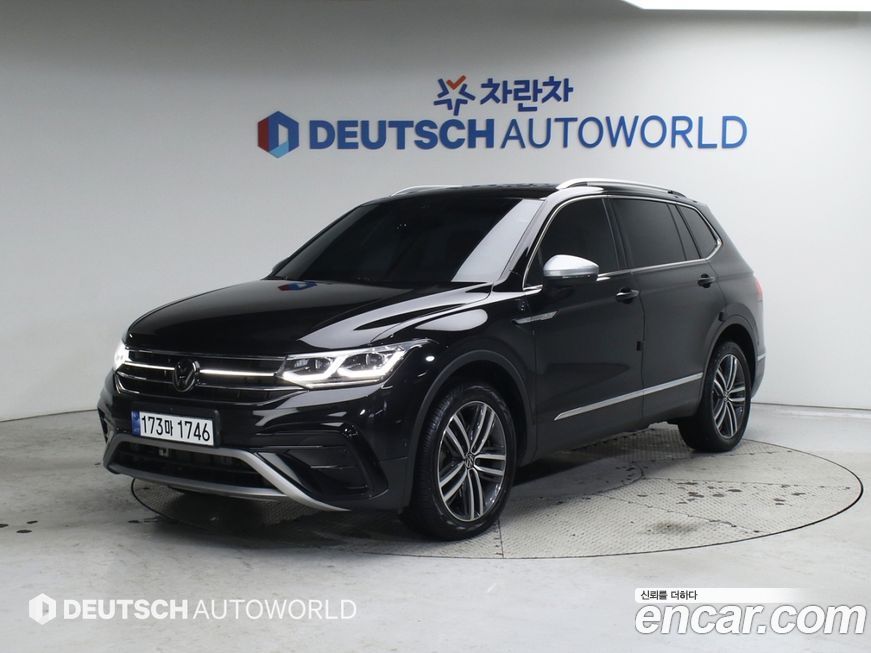Volkswagen Tiguan 2.0 TSI Prestige, 2024