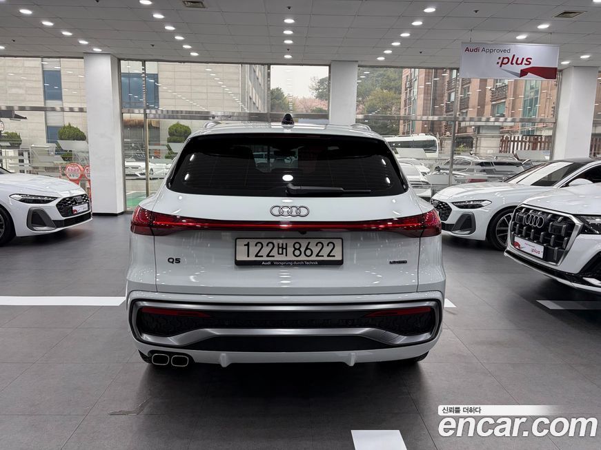 Audi Q5 40 TDI Quattro S Line, 2025