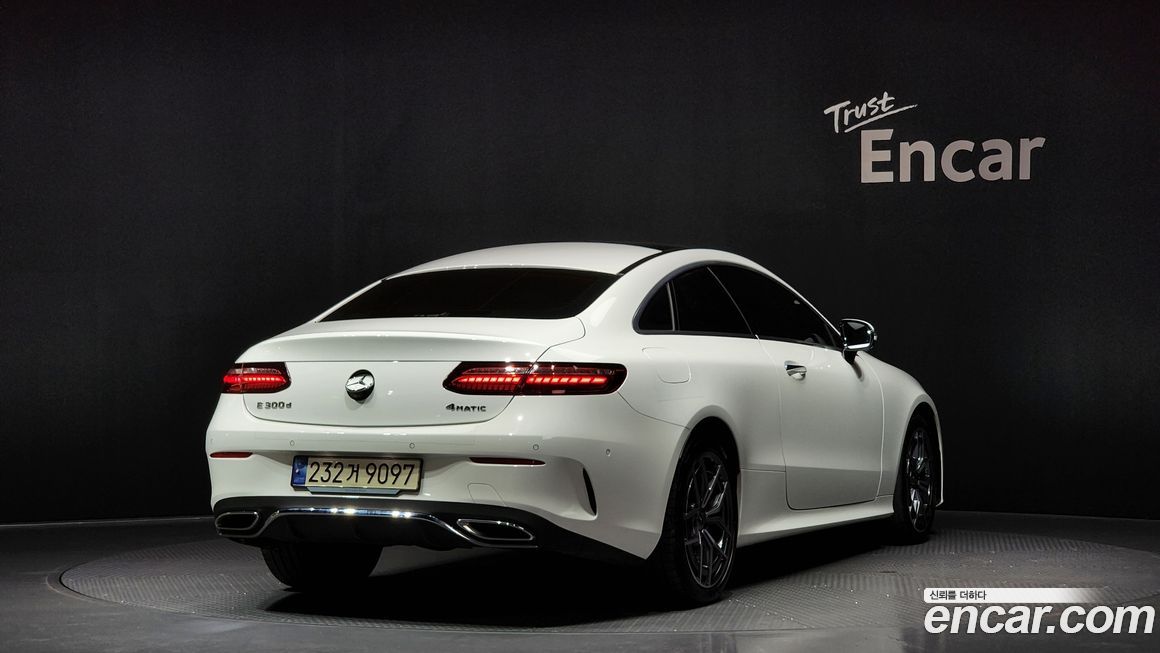 Mercedes-Benz E-Class E300d 4MATIC Coupe, 2023