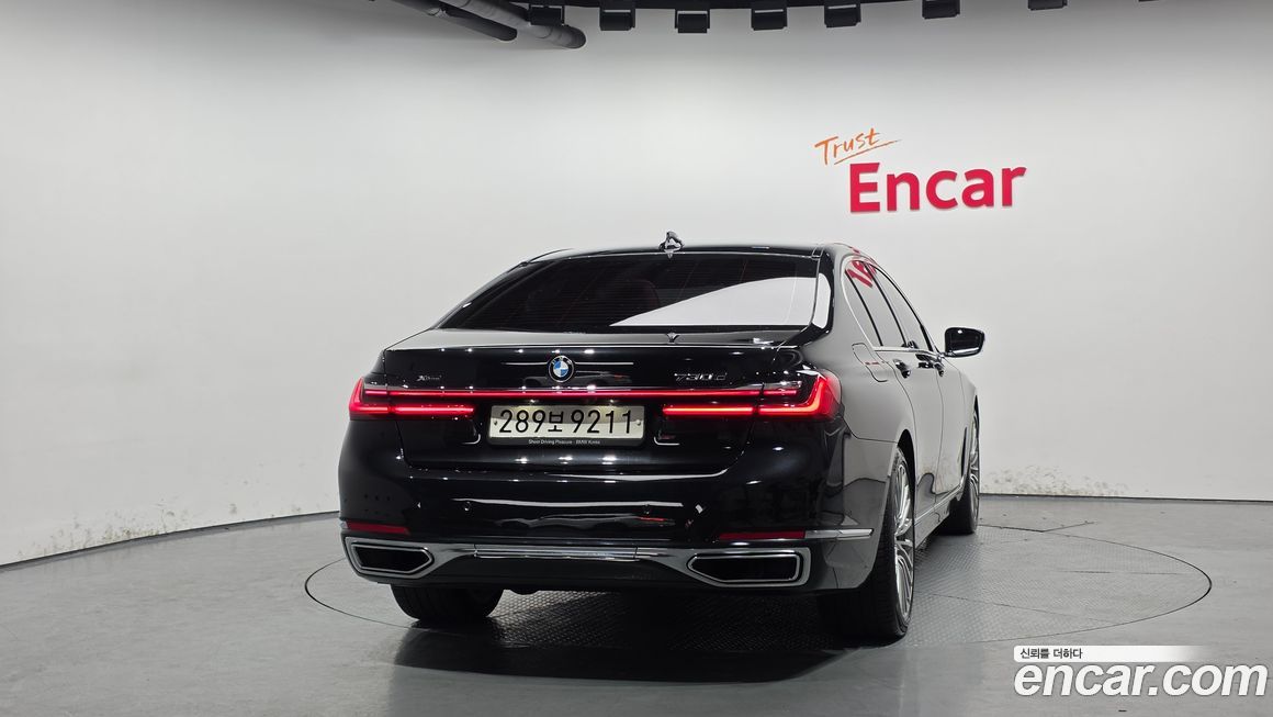 BMW 7-Series 730d xDrive Design Pure Excellence, 2021