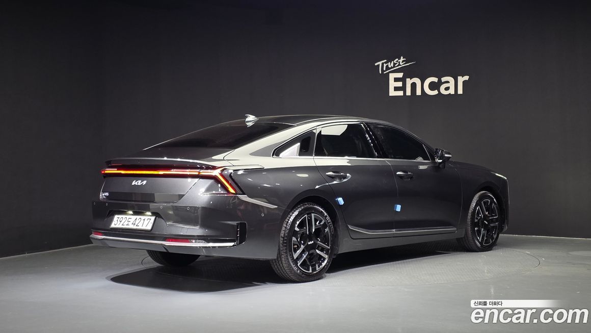 Kia K8 2.5 Gasoline 2WD, 2025