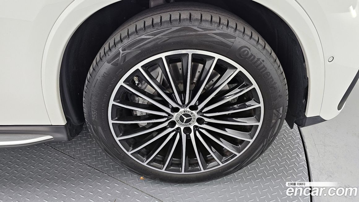 Mercedes-Benz GLC-Class GLC300 4MATIC Coupe, 2025