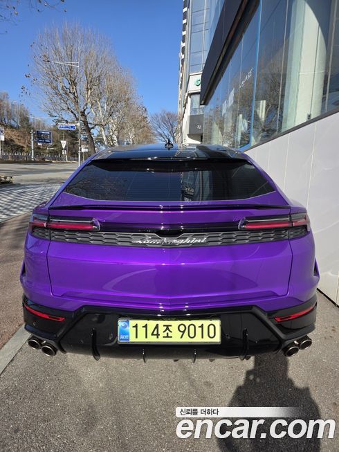 Lamborghini Urus 4.0 V8 SE, 2025