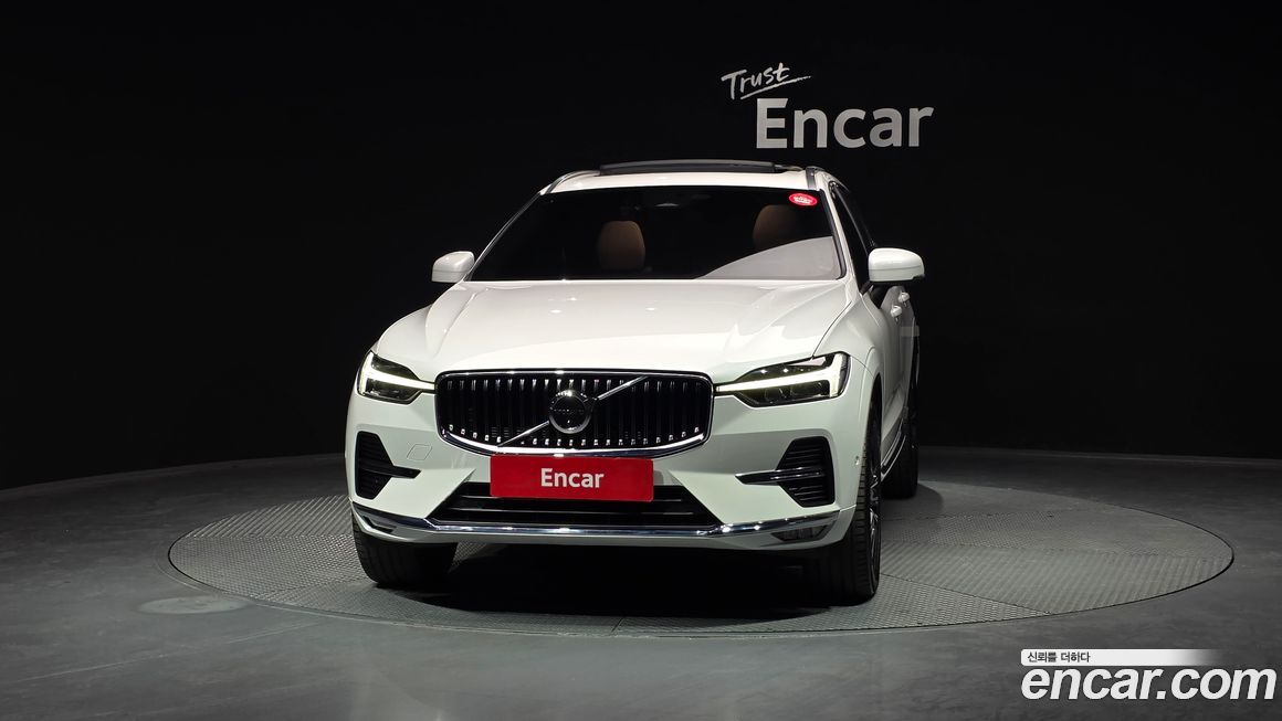 Volvo XC60 B5 Inscription, 2022