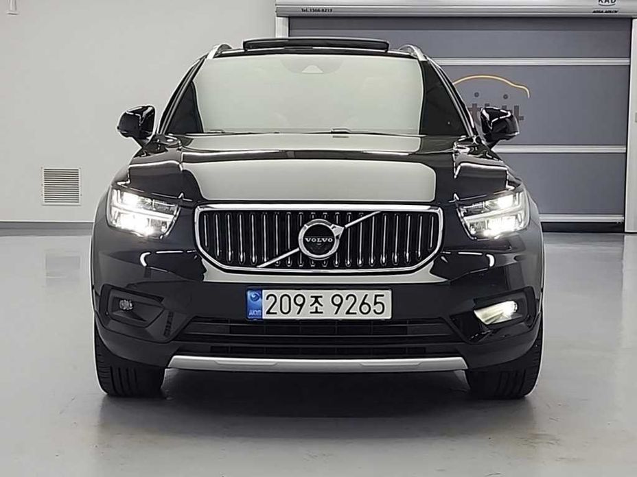 Volvo XC40 B4 Inscription, 2022