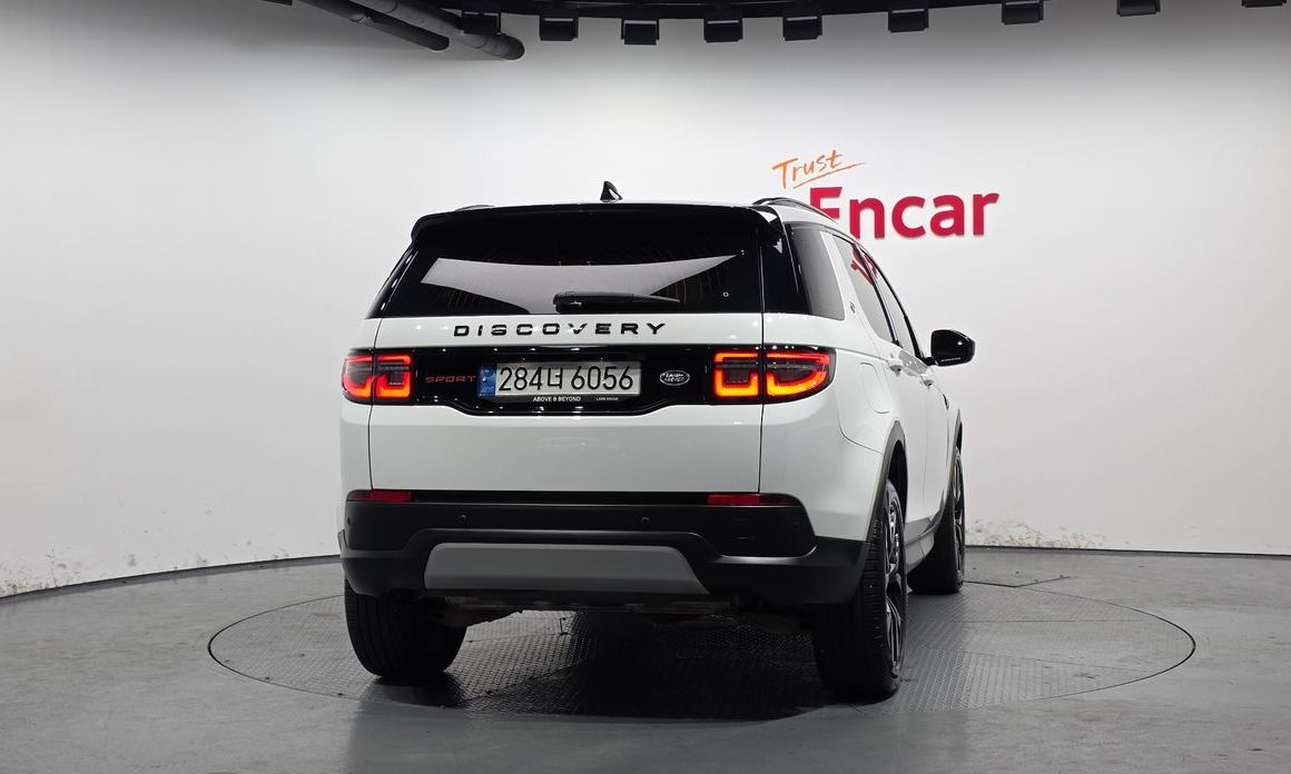 Land Rover Discovery Sport P250 SE, 2022
