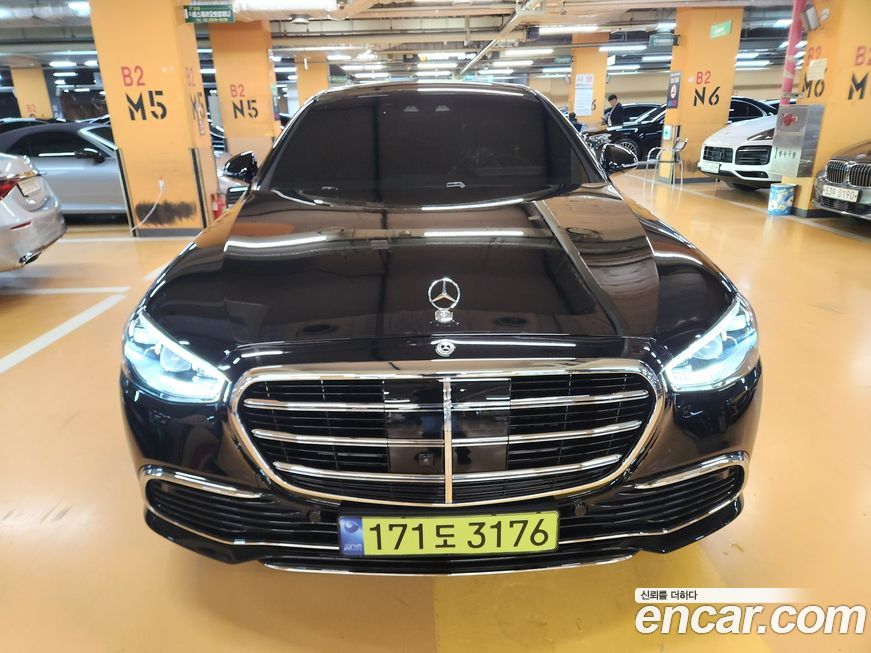 Mercedes-Benz S-Class S350 d 4MATIC, 2025