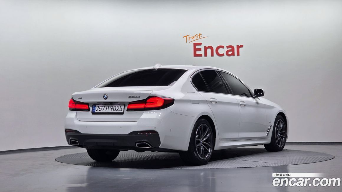 BMW 5-Series 523d xDrive M Sport, 2023