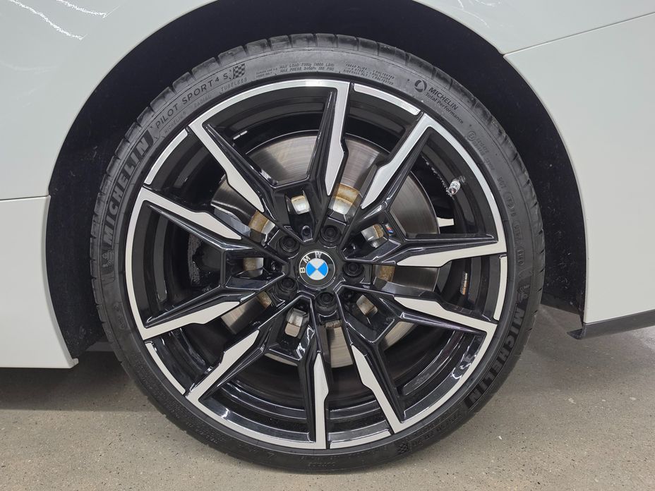 BMW 8-Series M850i xDrive Coupe, 2025